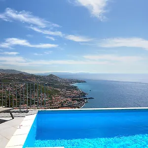 Peak A Boo Private Heated Pool And Private Parking Villa Câmara de Lobos
