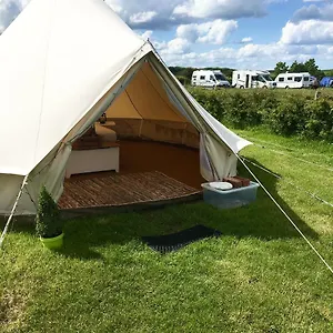 https://glamping-bell-tents.yorkshirehotels.net